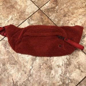Lululemon sherpa On The Beat Belt Bag